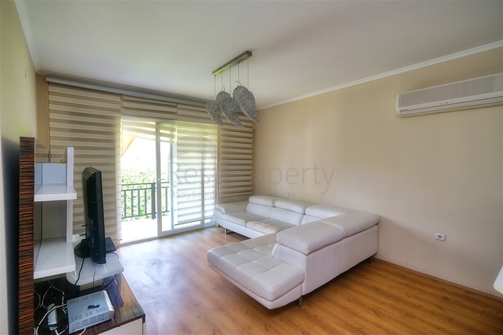 شقة مريحة ليست بعيدة عن البحر في منطقة خلابة في كيمير