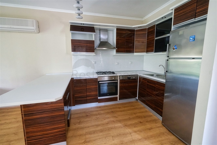 شقة مريحة ليست بعيدة عن البحر في منطقة خلابة في كيمير