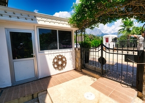 شقة مريحة ليست بعيدة عن البحر في منطقة خلابة في كيمير