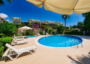 شقة مريحة ليست بعيدة عن البحر في منطقة خلابة في كيمير