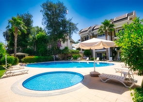 شقة مريحة ليست بعيدة عن البحر في منطقة خلابة في كيمير