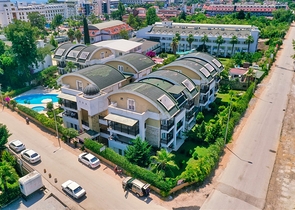 شقة مريحة ليست بعيدة عن البحر في منطقة خلابة في كيمير