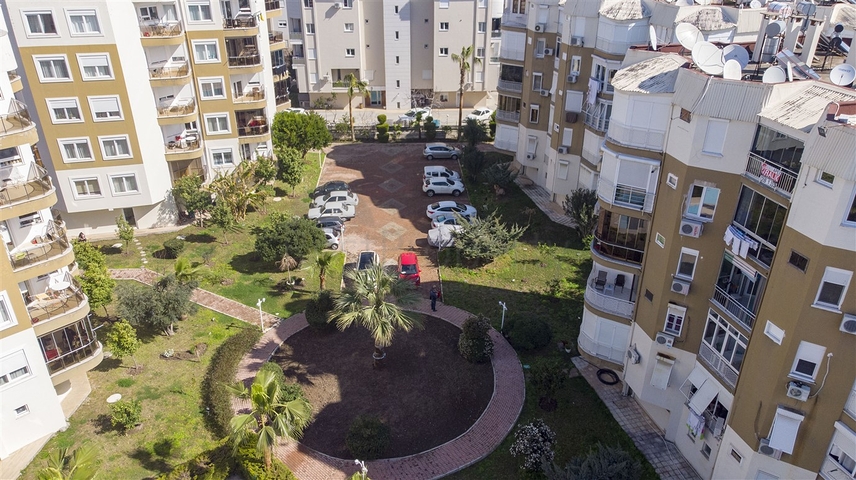 شقة مريحة ليست بعيدة عن البحر