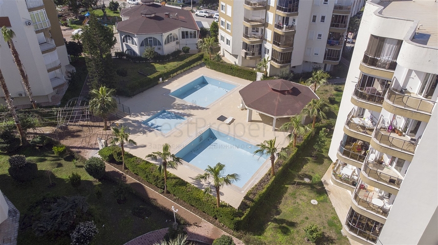 شقة مريحة ليست بعيدة عن البحر