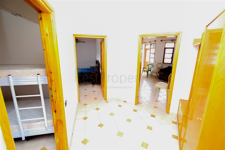 شقة مريحة ليست بعيدة عن البحر