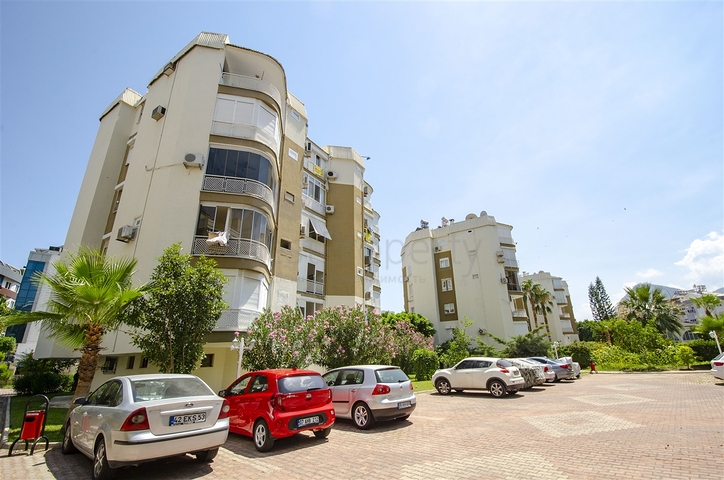 شقة مريحة ليست بعيدة عن البحر