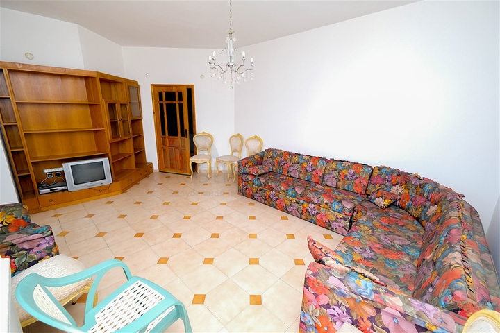 شقة مريحة ليست بعيدة عن البحر