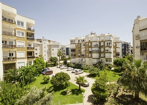 شقة مريحة ليست بعيدة عن البحر