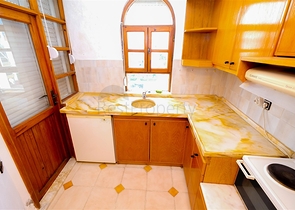 شقة مريحة ليست بعيدة عن البحر