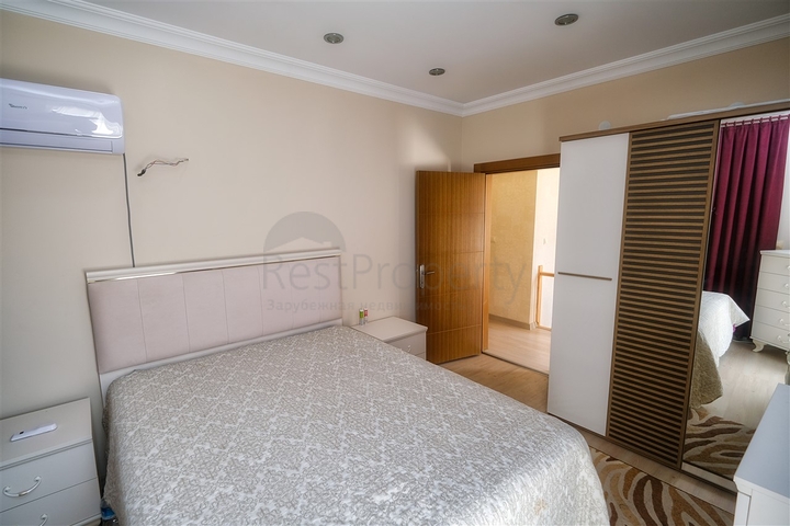 شقة مريحة 4 + 1 في ضمن مجمع