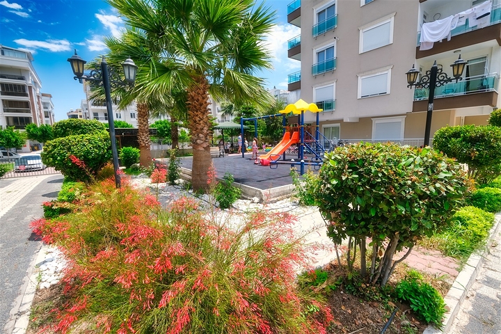 شقة مريحة 4 + 1 في ضمن مجمع