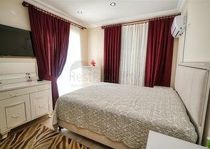 شقة مريحة 4 + 1 في ضمن مجمع