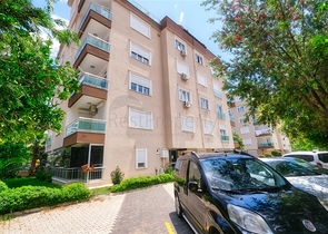 شقة مريحة 4 + 1 في ضمن مجمع