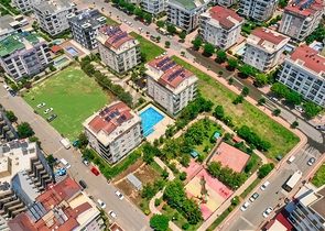 شقة مريحة 4 + 1 في ضمن مجمع