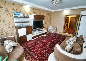 شقة مريحة 4 + 1 في ضمن مجمع