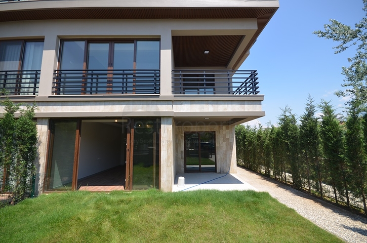 فيلا في منطقة كاليس - فتحية