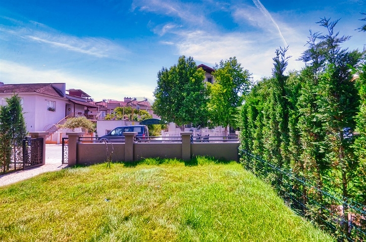 فيلا في منطقة كاليس - فتحية