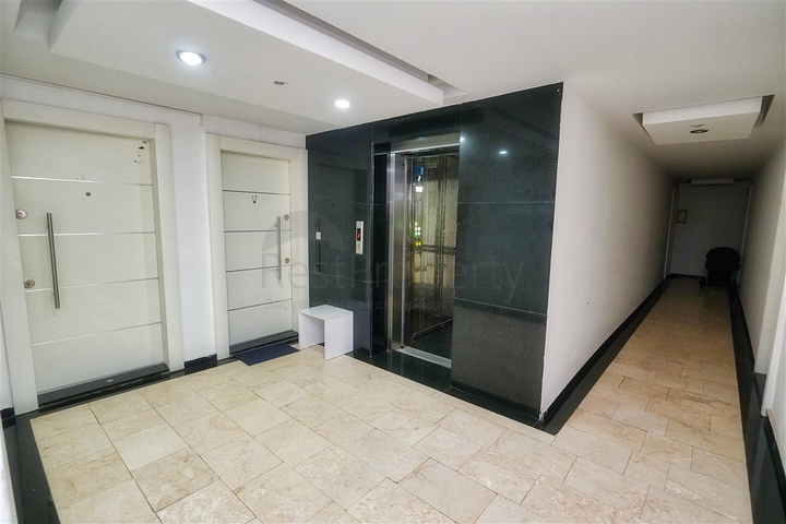 شقة 2 + 1 في منطقة كونيالتي