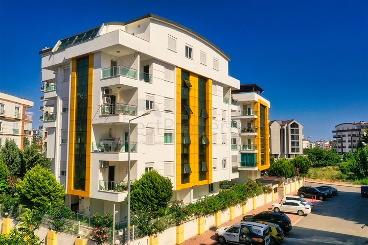 شقة 2 + 1 في منطقة كونيالتي