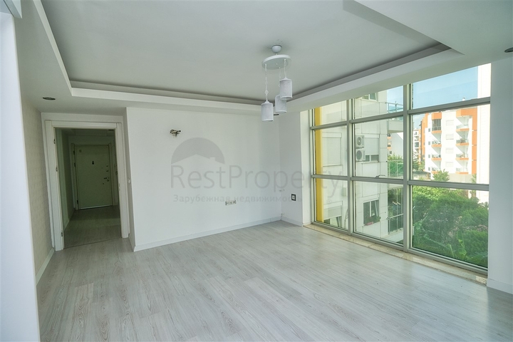 شقة 2 + 1 في منطقة كونيالتي