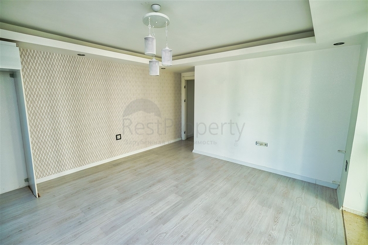 شقة 2 + 1 في منطقة كونيالتي