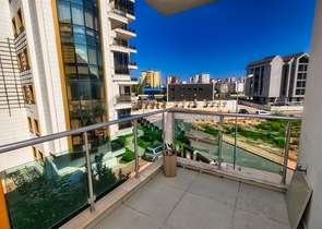 شقة 2 + 1 في منطقة كونيالتي