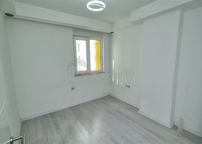 شقة 2 + 1 في منطقة كونيالتي