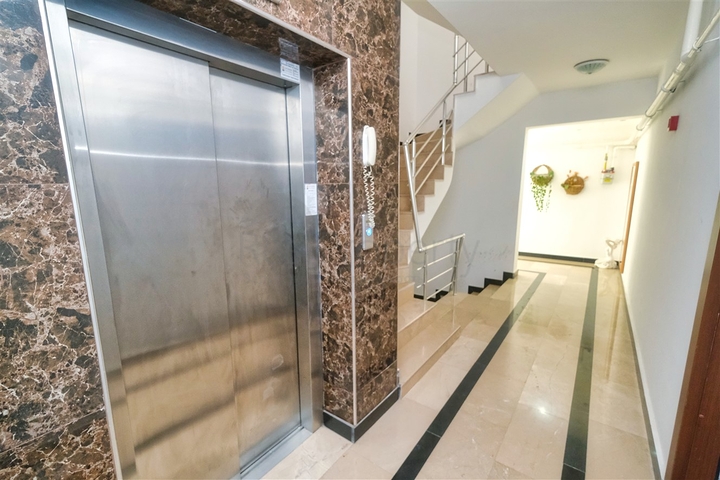 شقة مريحة في منطقة كونيالتي