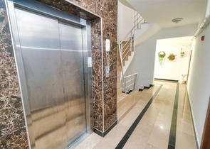 شقة مريحة في منطقة كونيالتي