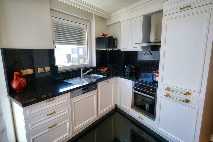 شقة 2 + 1 في مجمع غني بالبنية التحتية