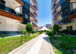 شقة 2 + 1 في مجمع غني بالبنية التحتية