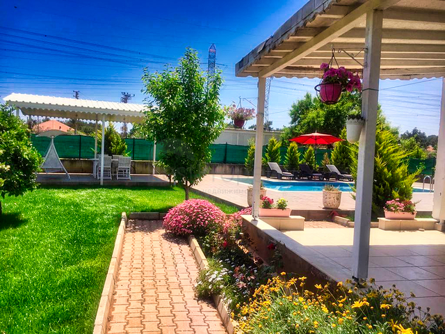 فيلا بقطعة أرض كبيرة في منطقة دواجي - أنطاليا