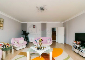 فيلا بقطعة أرض كبيرة في منطقة دواجي - أنطاليا