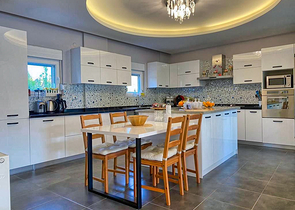 فيلا بقطعة أرض كبيرة في منطقة دواجي - أنطاليا