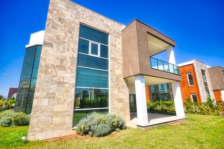 فيلا في منطقة دوشيميتي - انطاليا