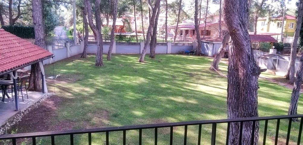 فيلا 7 + 1 بقطعة ارض كبيرة في منطقة دوادجي - انطاليا