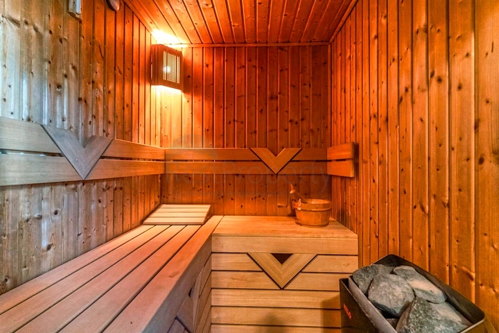 فيلا 7 + 1 بقطعة ارض كبيرة في منطقة دوادجي - انطاليا