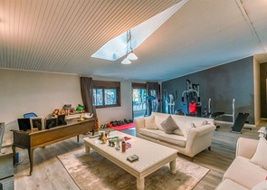 فيلا 7 + 1 بقطعة ارض كبيرة في منطقة دوادجي - انطاليا