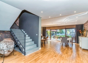 فيلا 7 + 1 بقطعة ارض كبيرة في منطقة دوادجي - انطاليا