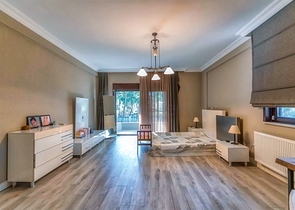 فيلا 7 + 1 بقطعة ارض كبيرة في منطقة دوادجي - انطاليا