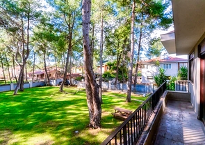 فيلا 7 + 1 بقطعة ارض كبيرة في منطقة دوادجي - انطاليا