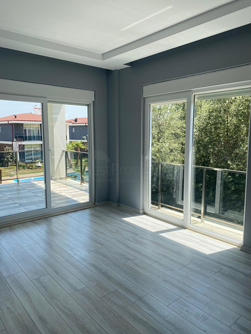 فلل في منطقة دوشميالتي - أنطاليا