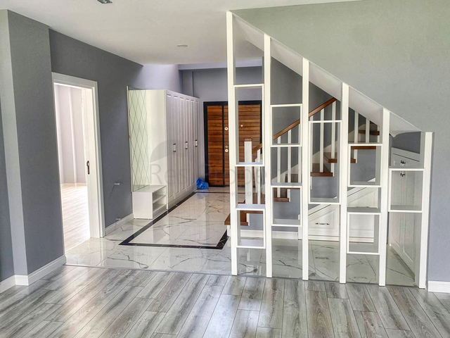 فلل في منطقة دوشميالتي - أنطاليا