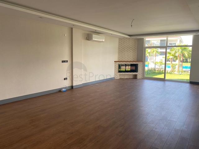 فلل في منطقة دوشميالتي - أنطاليا