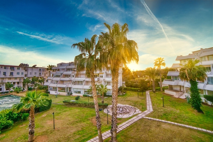 شقة 2 + 1 في مجمع ذو موقع فريد