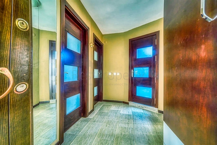 شقة 2 + 1 في مجمع ذو موقع فريد