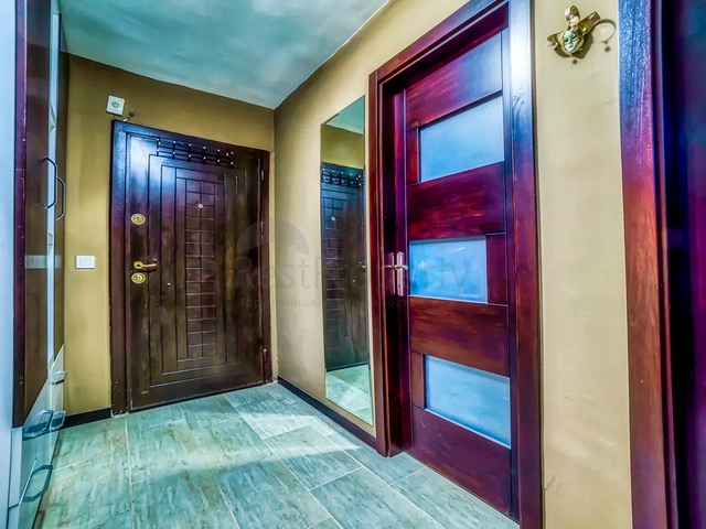 شقة 2 + 1 في مجمع ذو موقع فريد