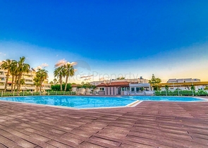 شقة 2 + 1 في مجمع ذو موقع فريد