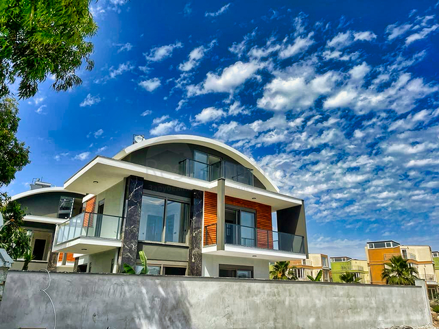 فيلا في بيليك - انطاليا