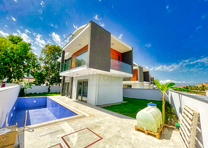 فيلا في بيليك - انطاليا